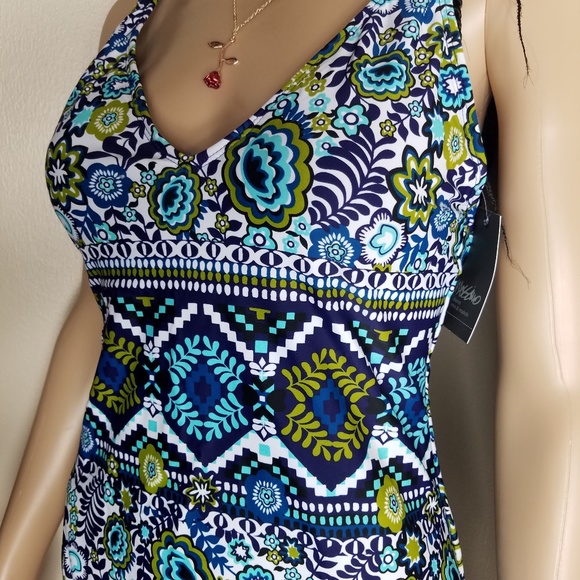 NWT Floral Cross back one peice swimsuit-L - Picture 2 of 4